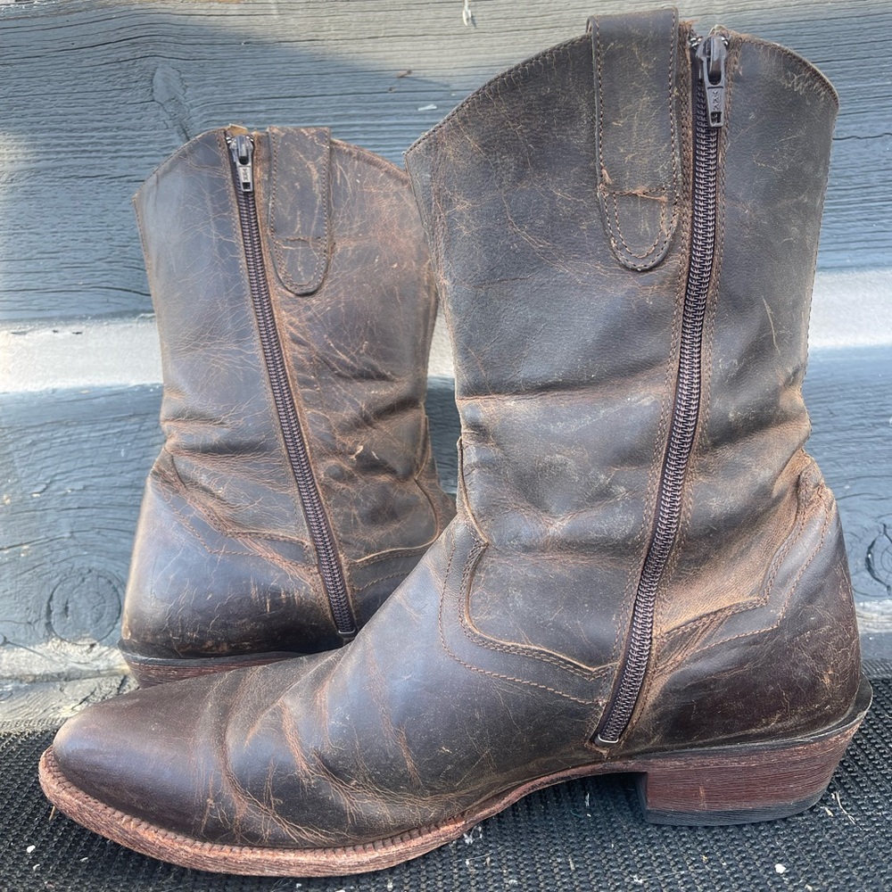 Men’s Dan Post brown zip up Cowboy boots 10.5